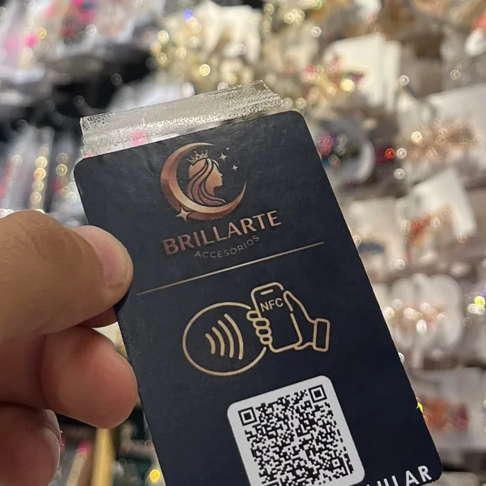 Tarjeta NFC personalizada de Brillarte Accesorios